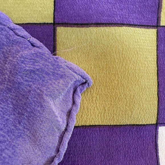 Vintage Gu Yun He 100% Silk Scarf - Purple & Gold Floral - Hand Rolled Edges - Picture 8 of 11